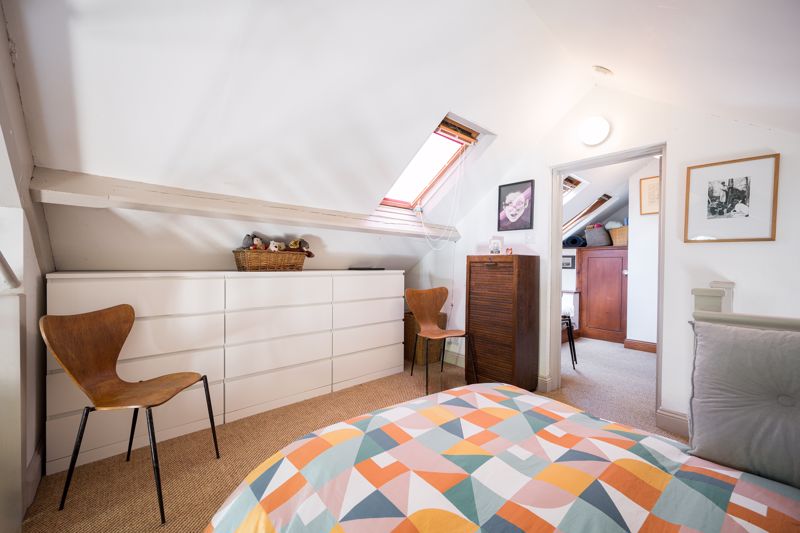 Bedroom- click for photo gallery